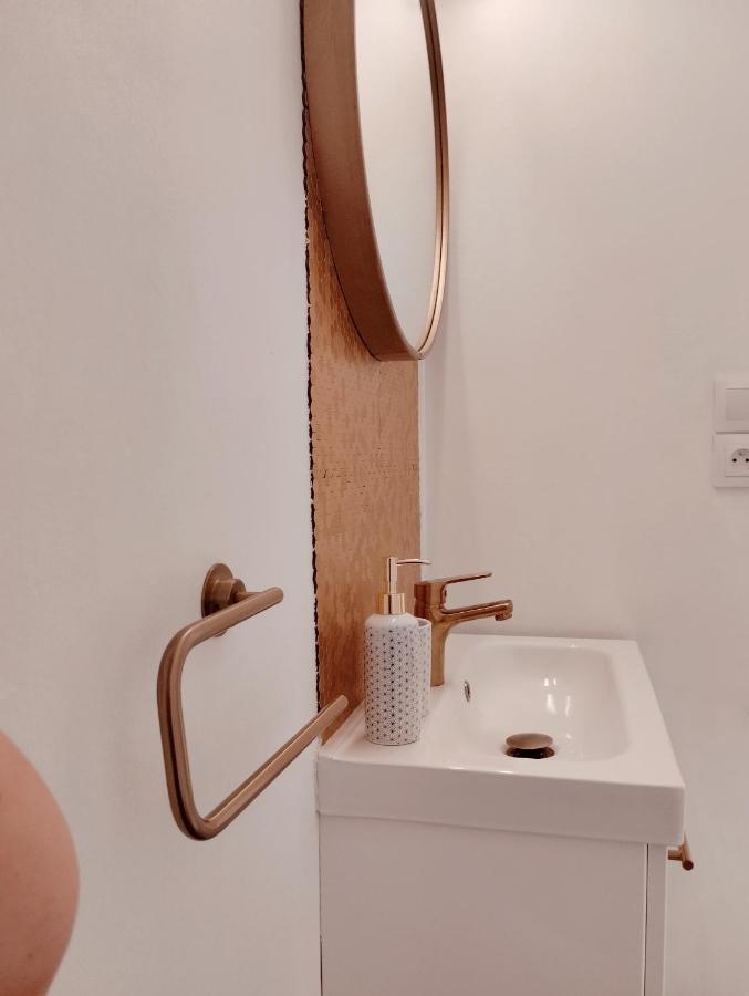 Perle Rare, Appartement Paisible Et Cosy Ламбал Екстериор снимка