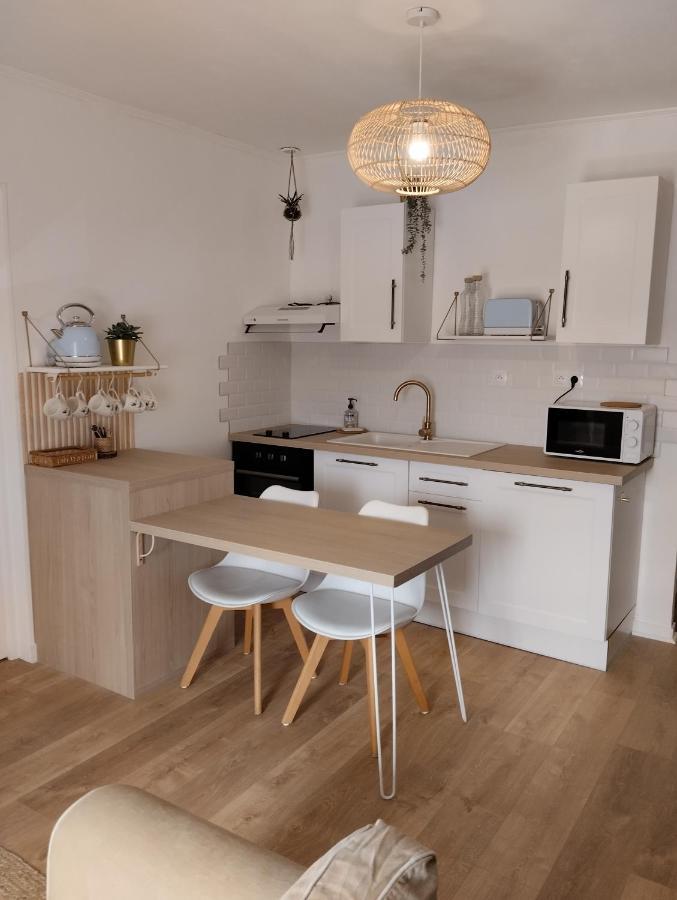 Perle Rare, Appartement Paisible Et Cosy Ламбал Екстериор снимка